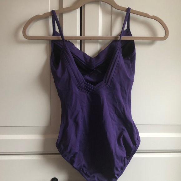 Super Flattering Bloch Leotard - Picture 2 of 7